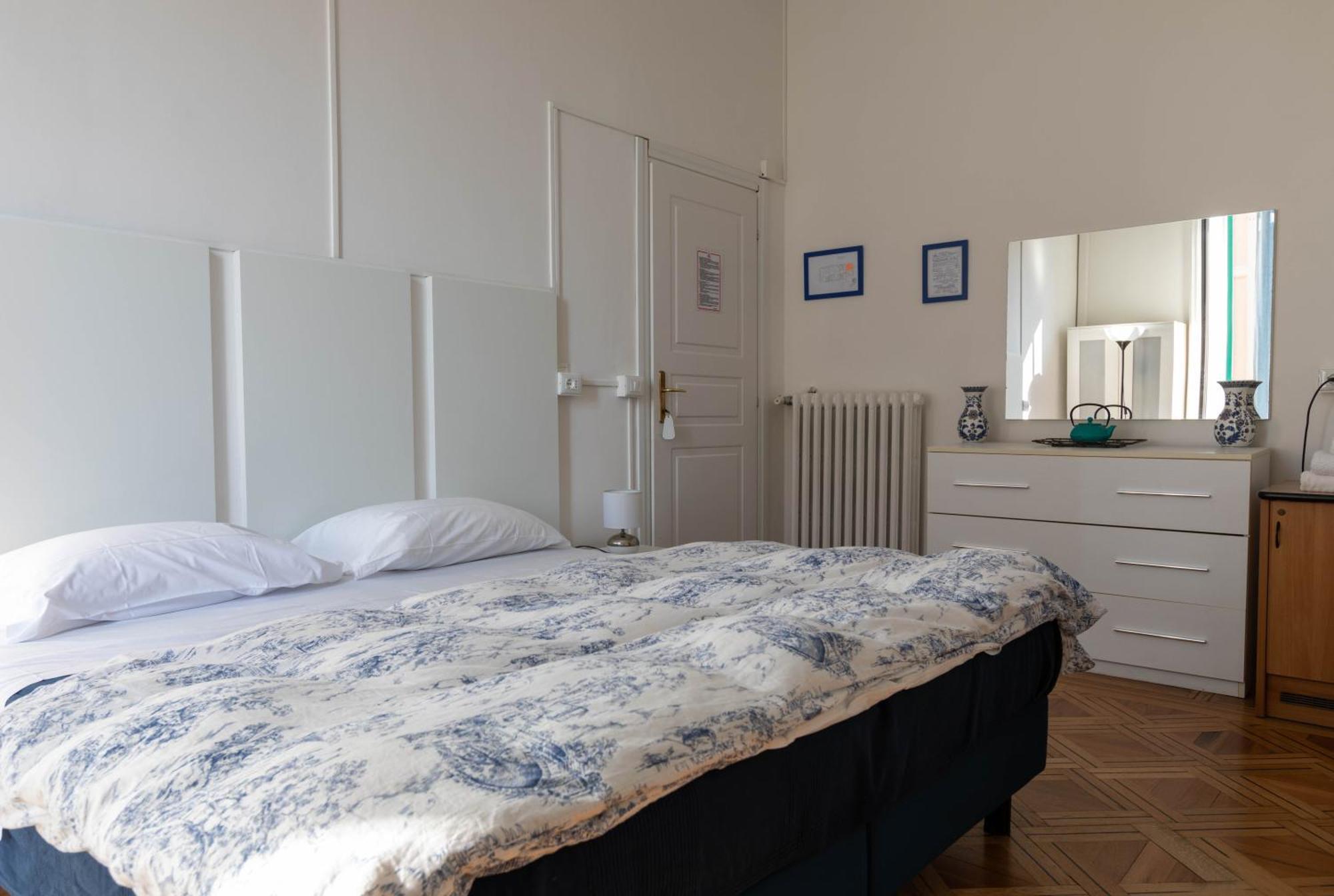 Olympia Hotel Генуя Екстер'єр фото